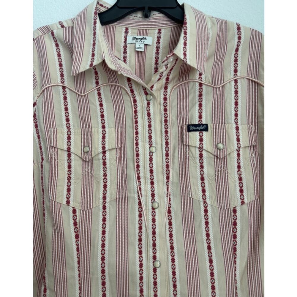 NWOT Wrangler Women's Retro Stripe Western Snap Shirt Size Large - Picture 4 of 6